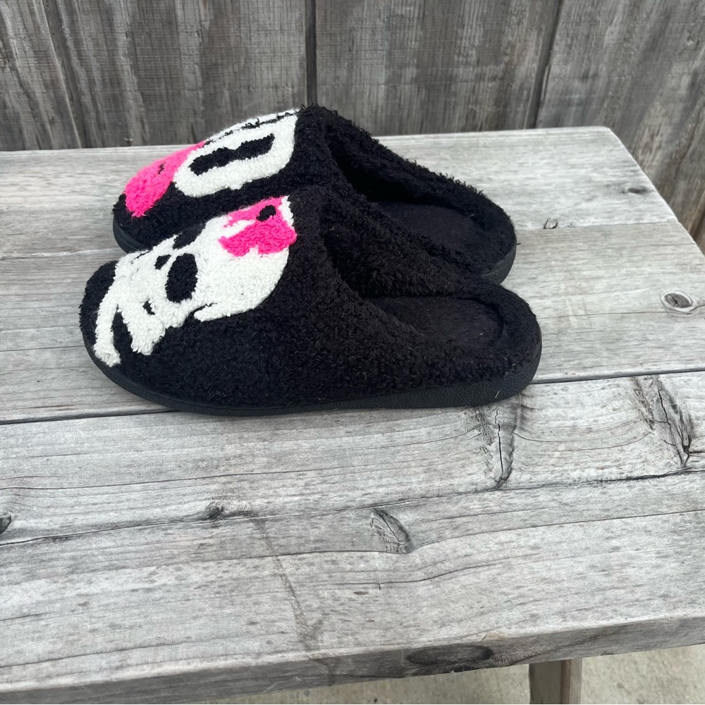 Beautiful Disaster Slippers - Picture 2 of 4
